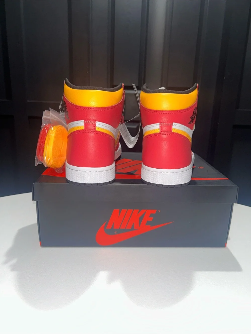 Jordan 1 Retro High OG “Light Fusion Red” Men’s Size 9.5